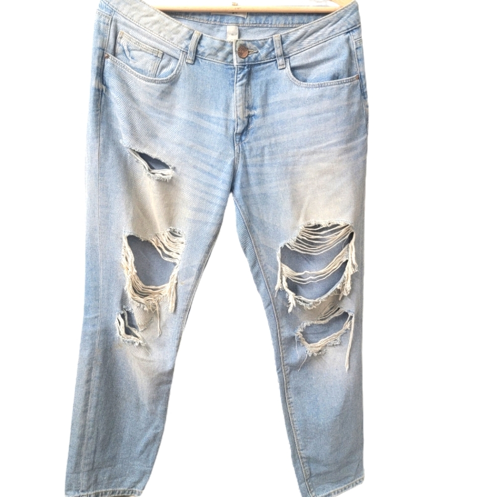 Distressed Ripped Jeans
